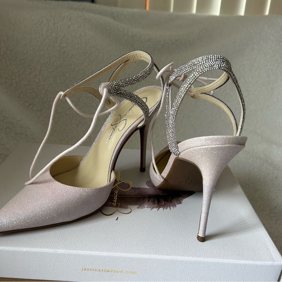 Because I bought them before my knee hurt and now I can't use them anymore. - Picture 3 of 4